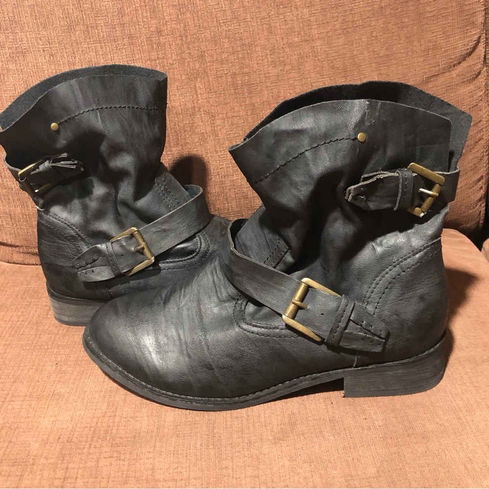 Black ankle boots size 10